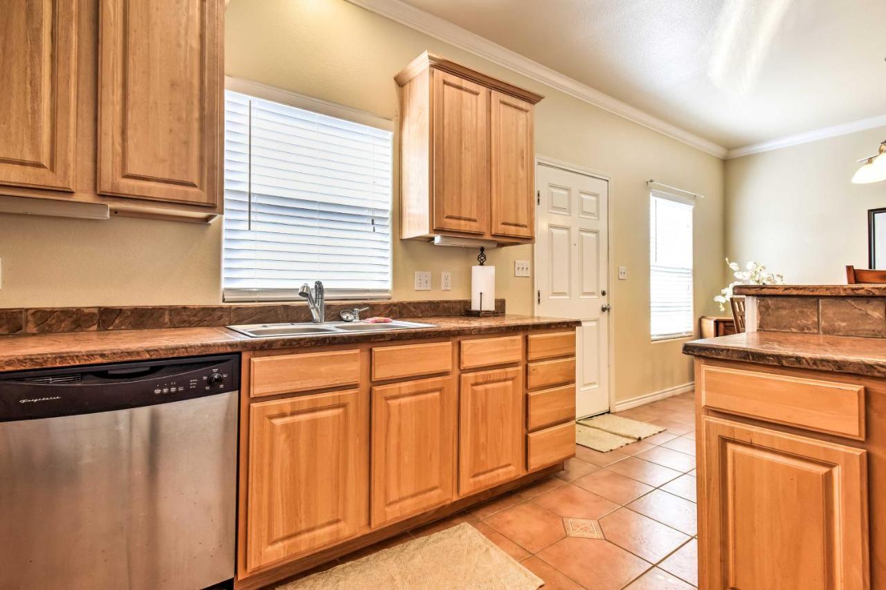 Waterfront Corpus Christi Townhome With Pool And Dock! מראה חיצוני תמונה